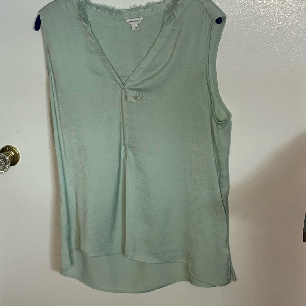 Elegant Mint Sleeveless Blouse